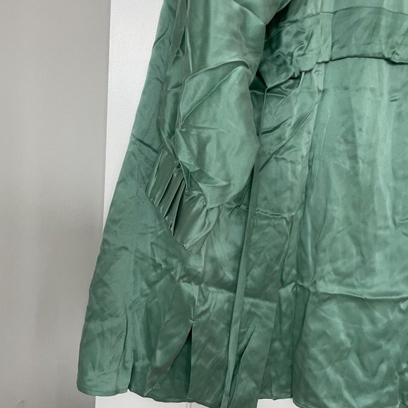 Lunya Green Silk Robe - Picture 10 of 10